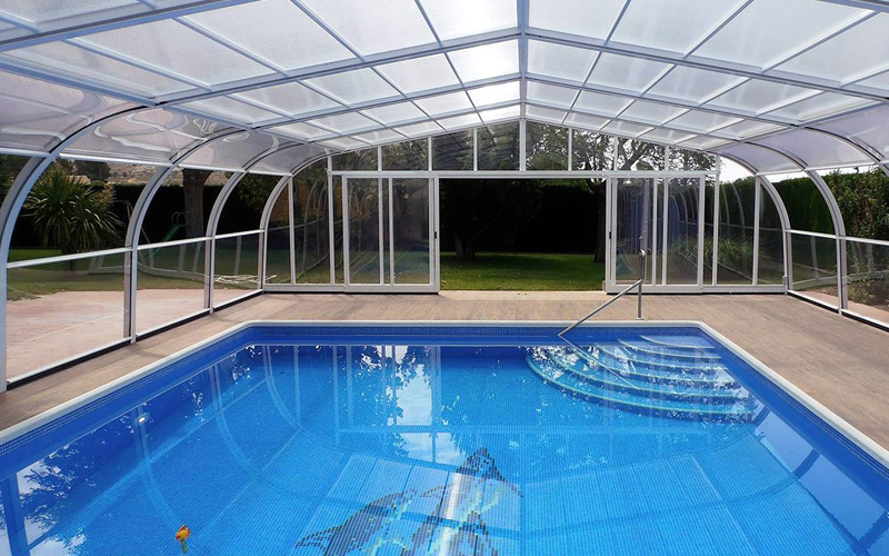 Fabricant abri de piscine haut fixe relevable